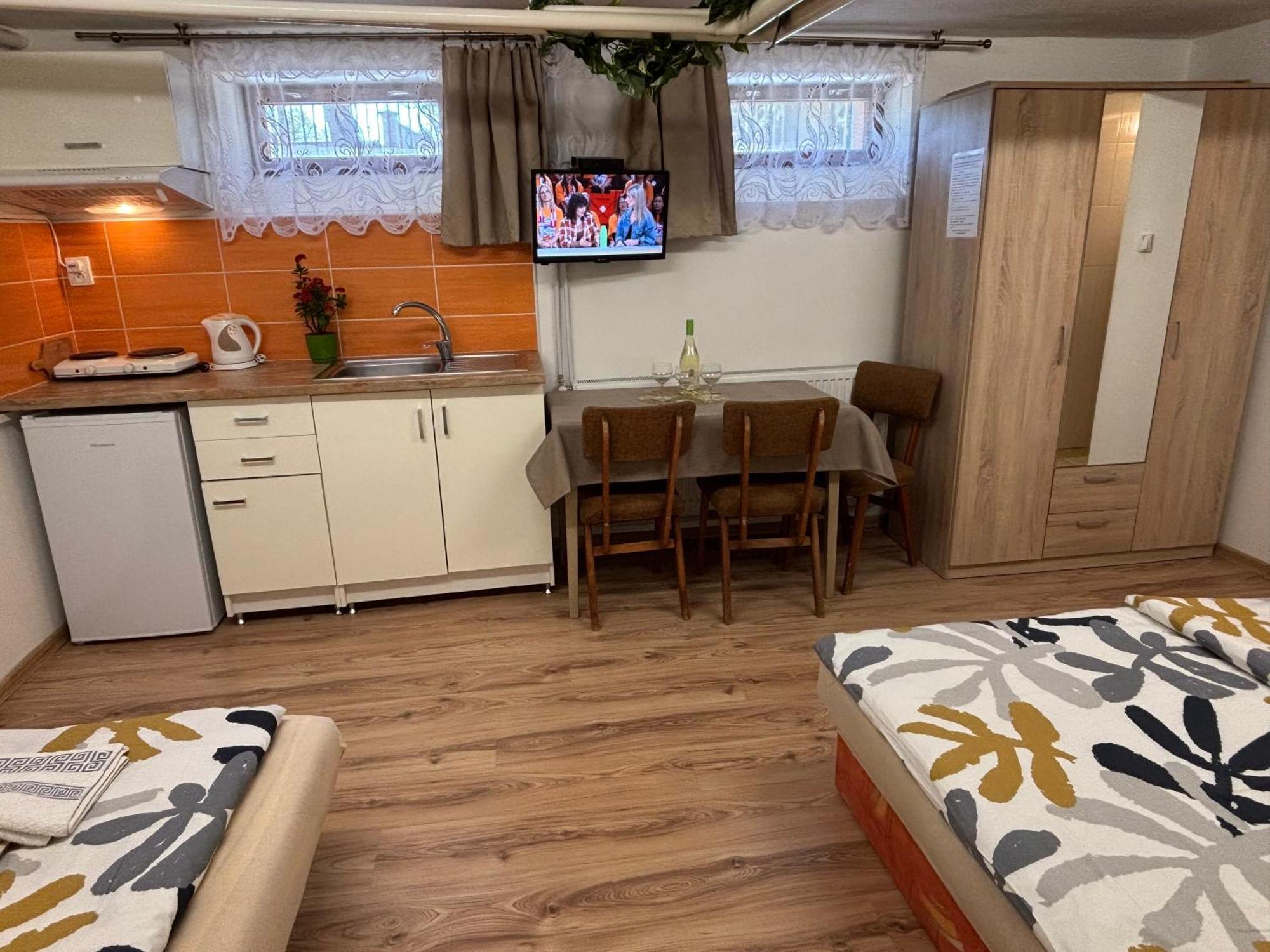 Apartmanovy Dom Grand Štúrovo 외부 사진