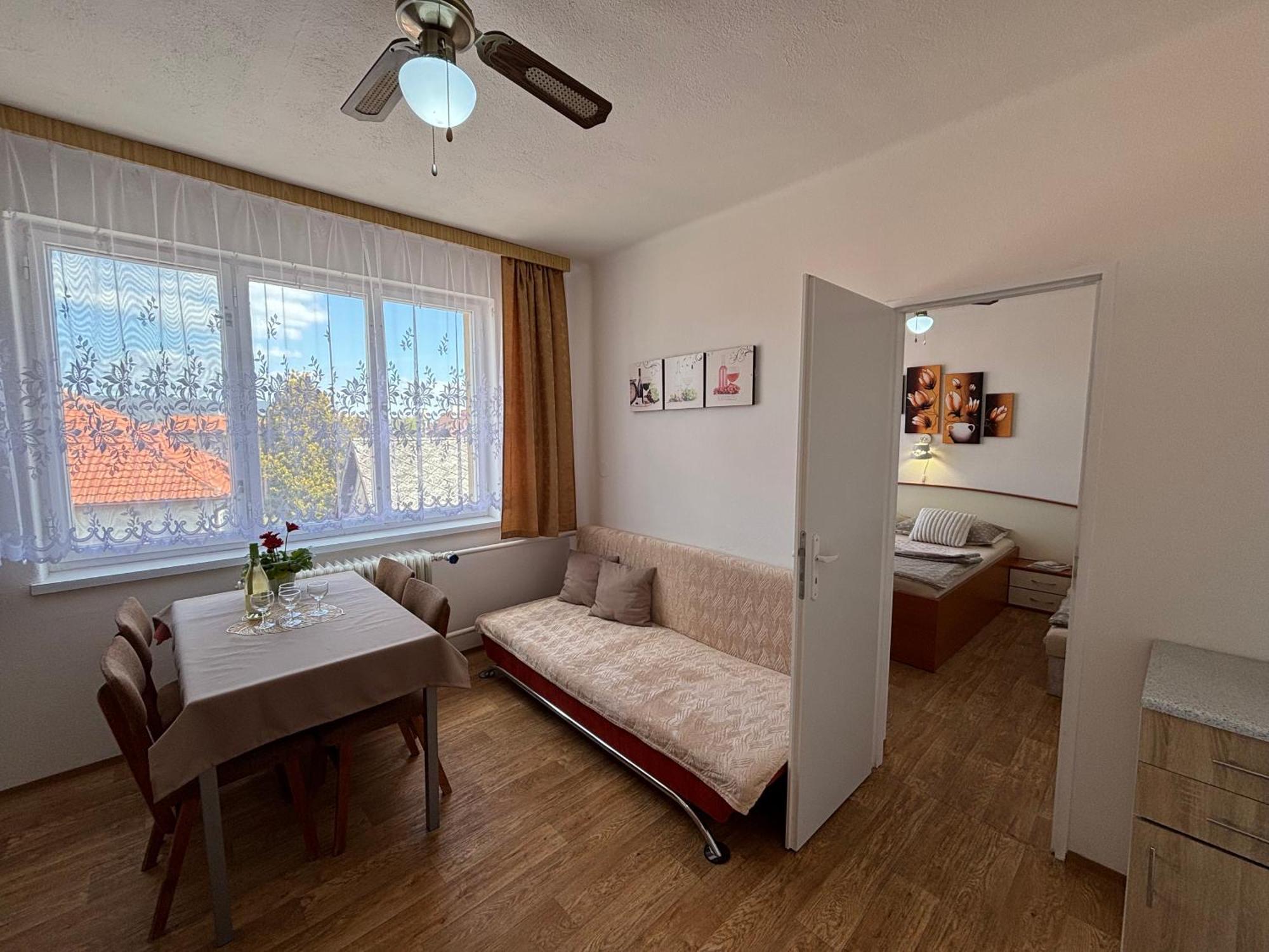 Apartmanovy Dom Grand Štúrovo 외부 사진