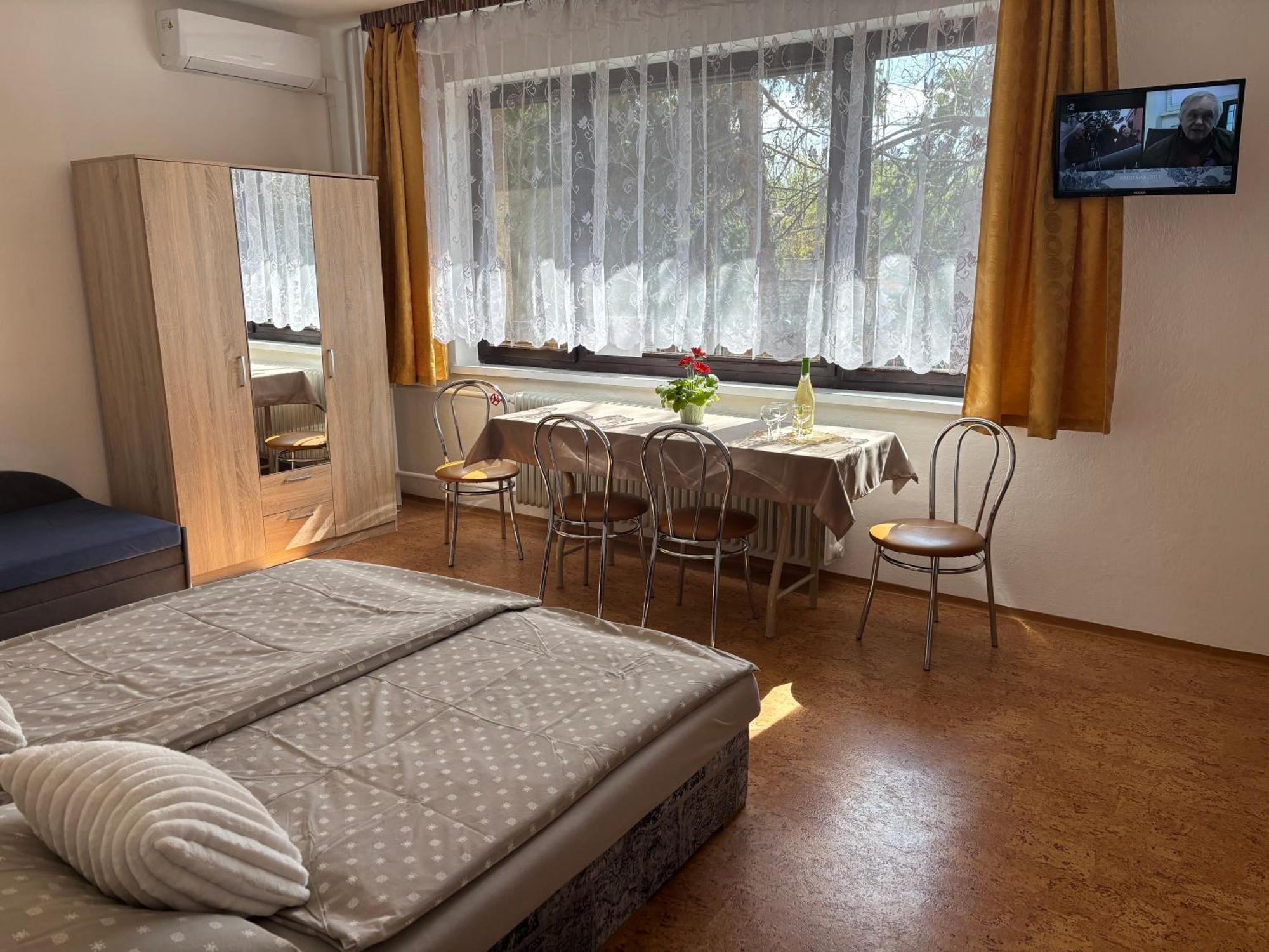 Apartmanovy Dom Grand Štúrovo 외부 사진