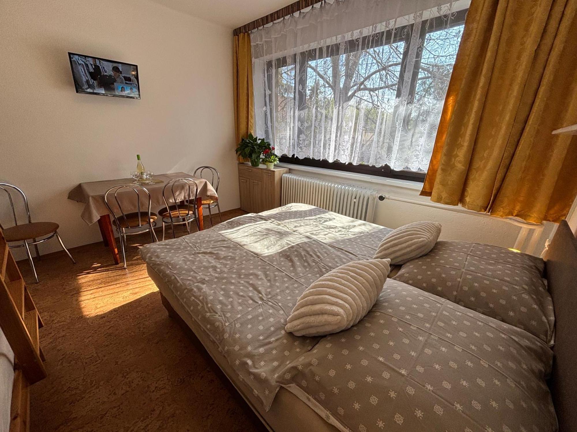 Apartmanovy Dom Grand Štúrovo 외부 사진