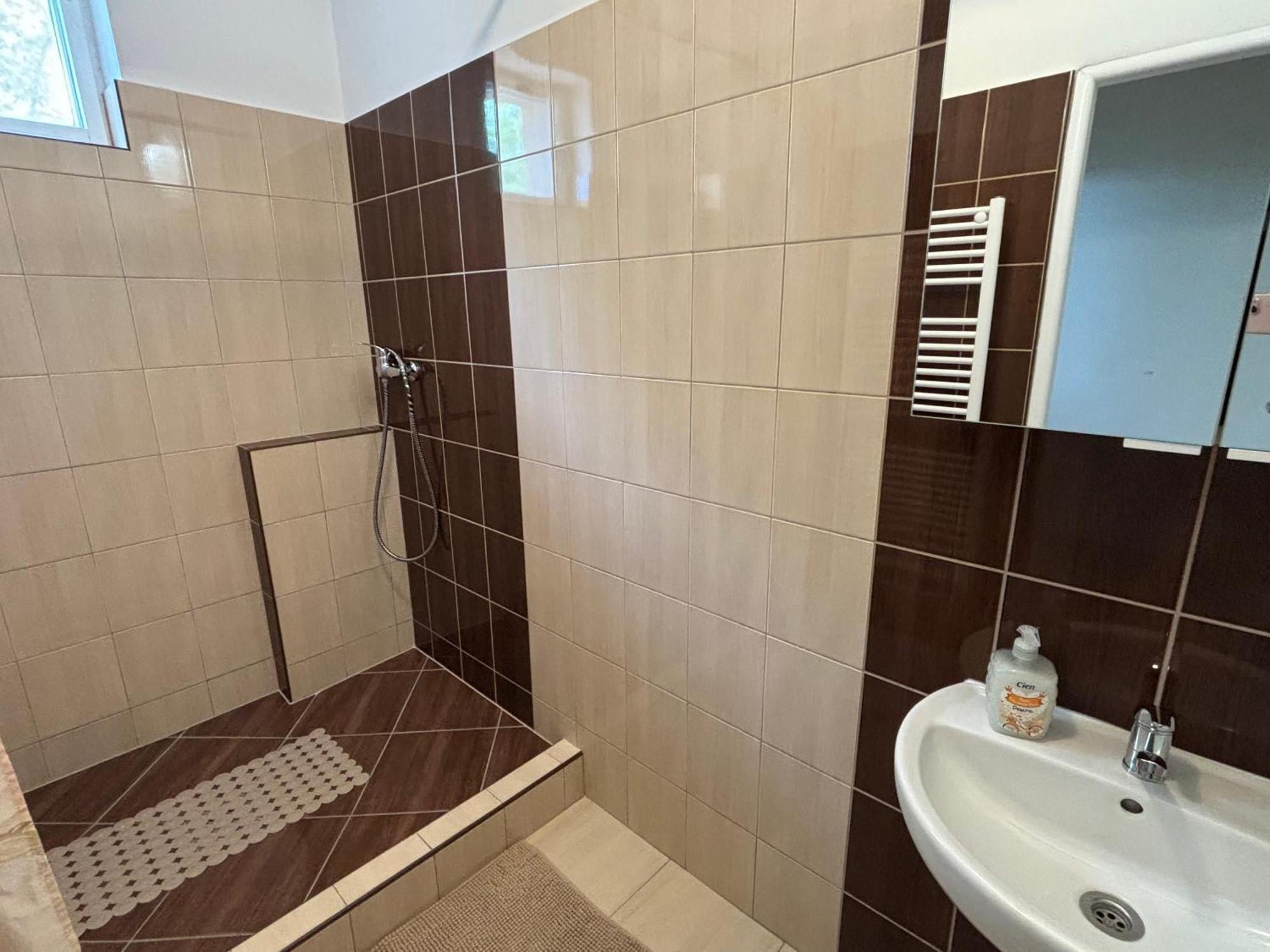 Apartmanovy Dom Grand Štúrovo 외부 사진