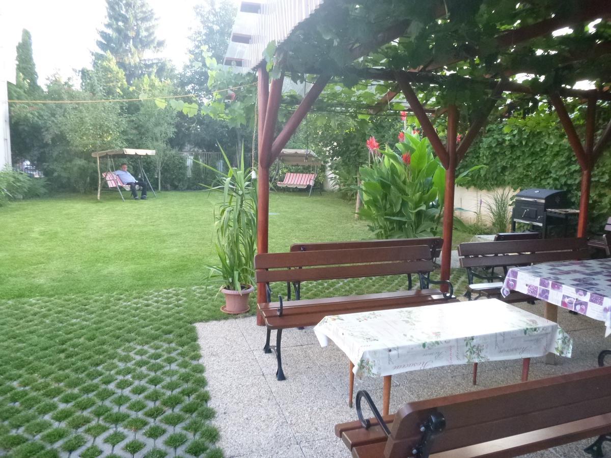 Apartmanovy Dom Grand Štúrovo 외부 사진